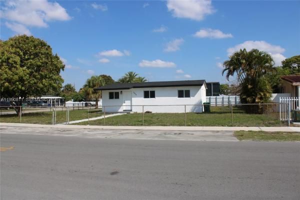 Anderson Heights, West Little River, Florida 33147, image 1