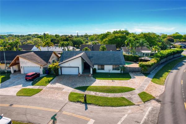 10224 SW 131st Ct, Unincorporated Dade County, Florida 33186, image 1