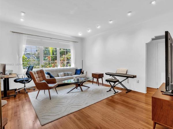 Nine Ten, 910 Lenox Ave #2, Miami Beach, Florida 33139, image 1