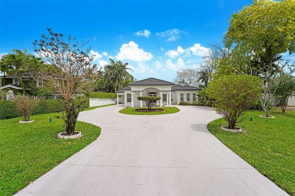Country Club Estates, 69 S Royal Poinciana Blvd, Miami Springs, Florida 33166, image 1