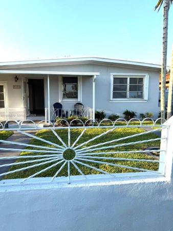6339 SW 32nd St, Coral Terrace, Florida 33155, image 2