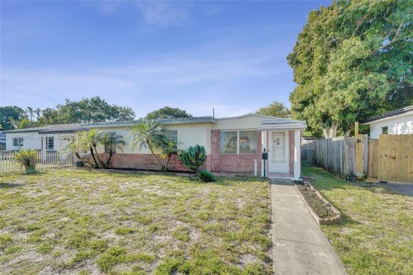 Hollywood Park, 2542 Coolidge St, Hollywood, Florida 33020, image 1