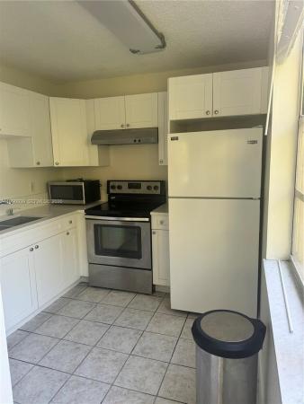 Live Oak Of Pine Island Ridge, 9450 Live Oak Pl #305, Davie, Florida 33324, image 2