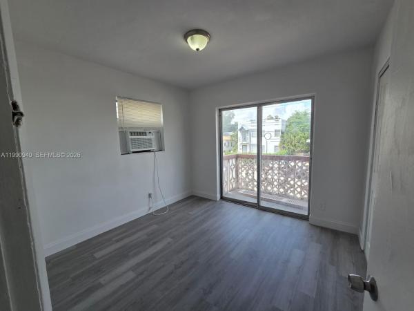Manleys, 1620 SW 7th St #6, Miami, Florida 33135, image 2