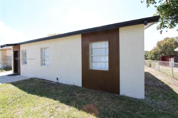 Cherry Hills, 530 NW 10th Ave, Boynton Beach, Florida 33435, image 3
