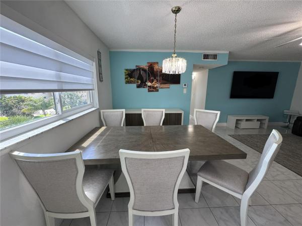 Beverly Hills, 5300 Washington St #407V, Hollywood, Florida 33021, image 2