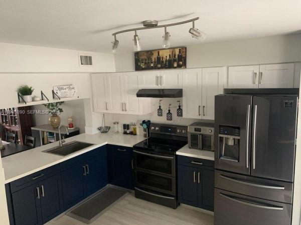 Waterview, 14900 SW 82nd Ter #14-205, Kendall West, Florida 33193, image 3