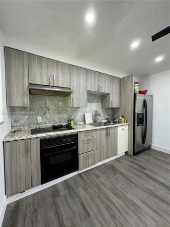 1086 NW 110th St #1, Unincorporated Dade County, Florida 33168, image 1