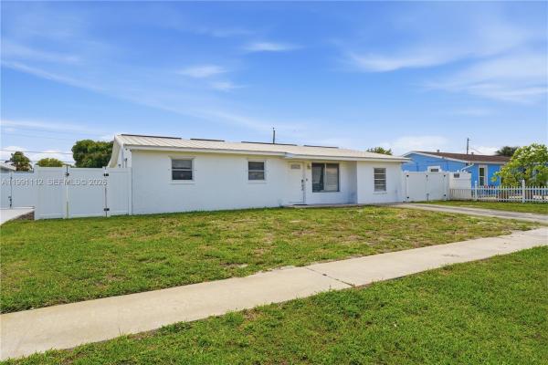 Polo Club Estates, 3352 Taconic Dr, West Palm Beach, Florida 33406, image 3