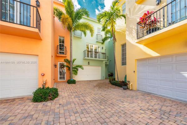 Lake Ridge, 1117 NE 18th Ave #2, Fort Lauderdale, Florida 33304, image 3