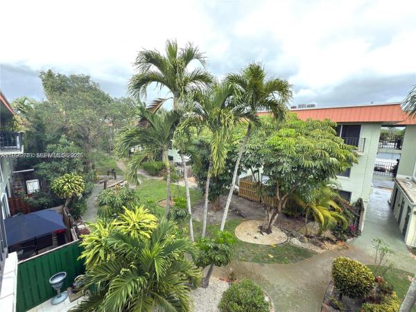 The Racquet Club, 805 W Oakland Park Blvd #D19, Oakland Park, Florida 33311, image 1