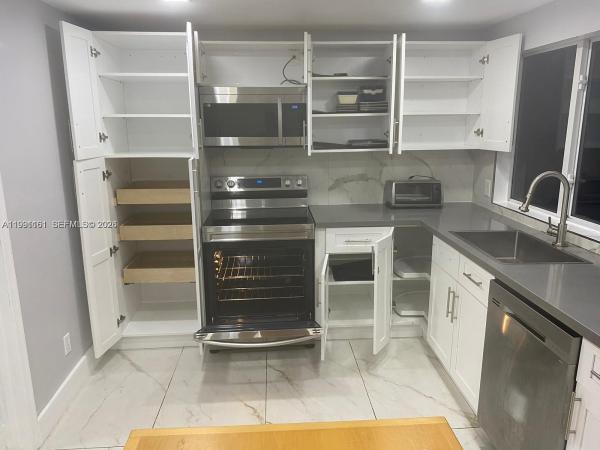 Hollywood Little Ranches, 2242 Polk St #2, Hollywood, Florida 33020, image 2
