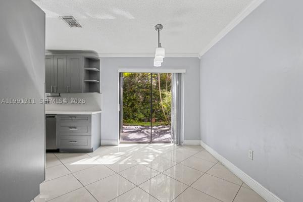 Laguna Tropical, 6854 NW 173rd Dr #210, Hialeah, Florida 33015, image 2
