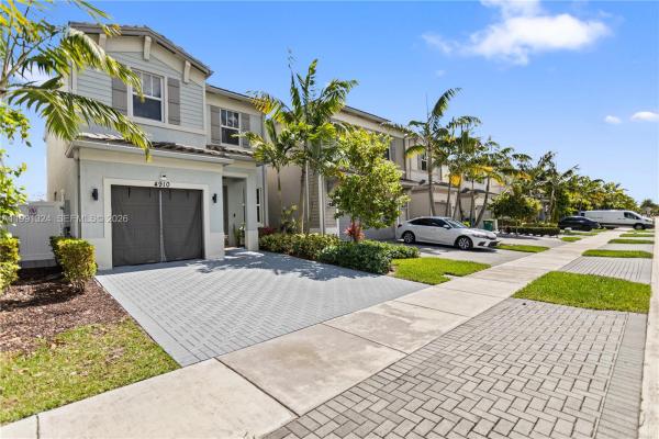 Hidden Trails, 4910 NW 48th Ter, Tamarac, Florida 33319, image 1