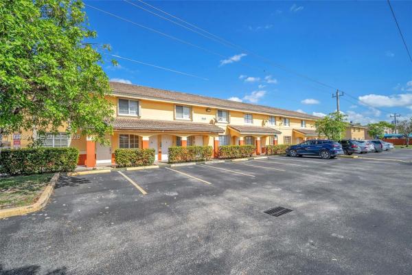 West Palm Villas, 7439 W 22nd Ave #103, Hialeah, Florida 33016, image 1