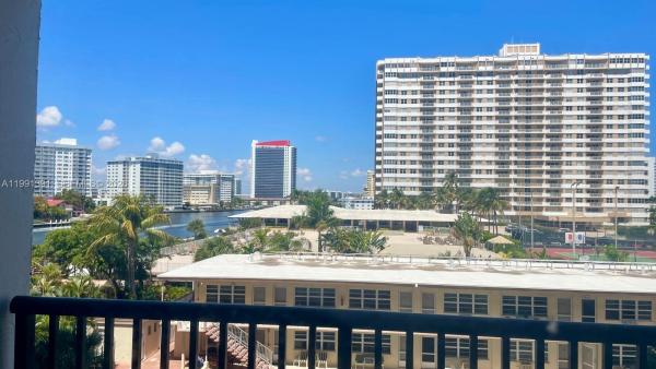 Avant Garde, 2017 Ocean Dr #405W, Hallandale Beach, Florida 33009, image 1