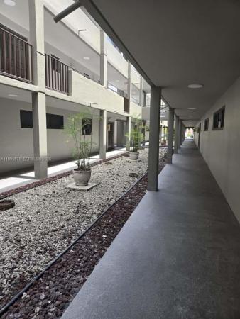 Olive Drive, 5 Olive Dr #9, Hialeah, Florida 33010, image 1