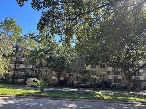 Bayview Palms, 1800 Sans Souci Blvd #115, North Miami, Florida 33181, image 1