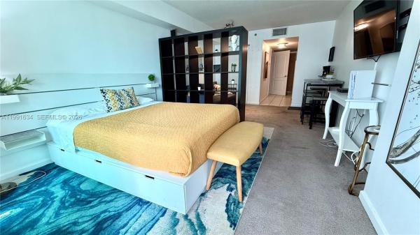 The Club At Brickell Bay, 1200 Brickell Bay Dr #2216, Miami, Florida 33131, image 2
