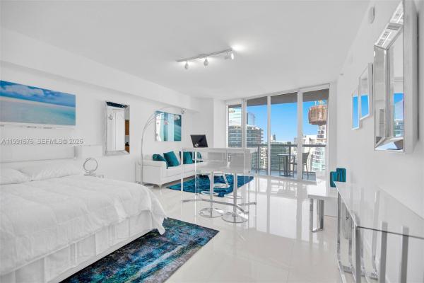 Icon Brickell Tower 1, 475 Brickell Ave #5010, Miami, Florida 33131, image 3