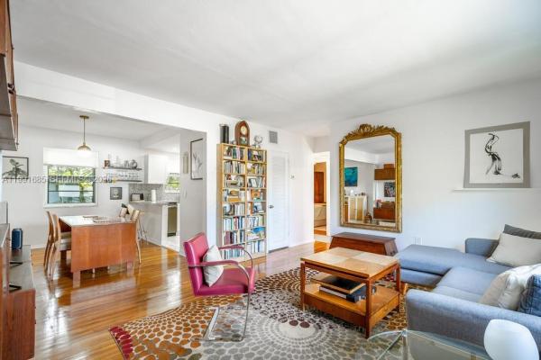 5565 SW 80th St #D, Unincorporated Dade County, Florida 33143, image 1