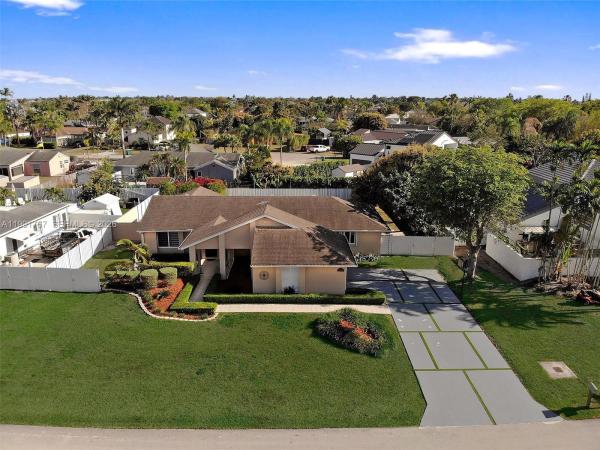 15382 SW 153rd St, Unincorporated Dade County, Florida 33187, image 1