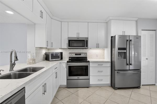 Cambridge At Century Village, 901 SW 128th Ter #102A, Pembroke Pines, Florida 33027, image 1