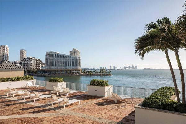 Yacht Club Brickell, 1111 Brickell Bay Dr #401, Miami, Florida 33131, image 2