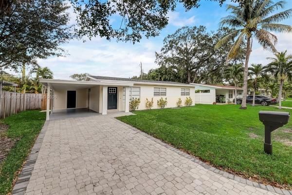 Ansonia Gardens, 1601 SW 32nd Pl, Fort Lauderdale, Florida 33315, image 1