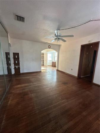 Sunshine Manor, 2604 Mayo St, Hollywood, Florida 33020, image 2