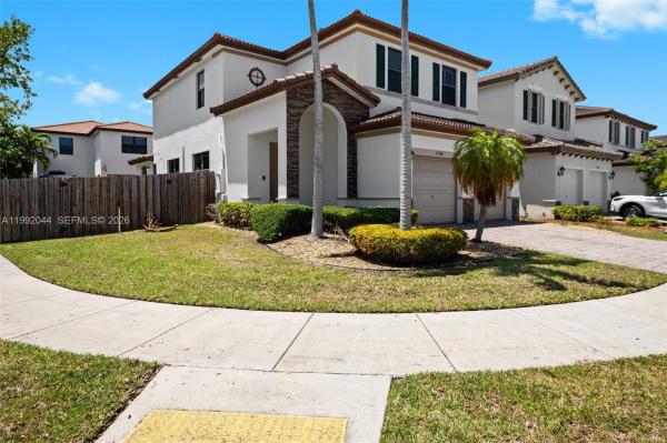 The Tides At Isles Of Bayshore, 22780 SW 92nd Ct, Cutler Bay, Florida 33190, image 3