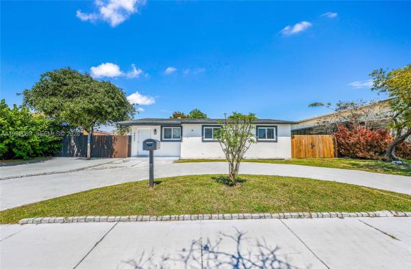 Cutler Ridge Manor Estates, 9805 Marlin Rd, Cutler Bay, Florida 33157, image 1