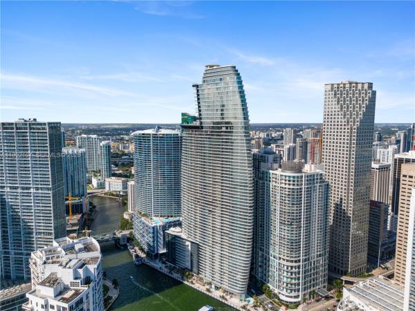 300 Biscayne Boulevard Way #2103C, Miami, Florida 33131, image 1