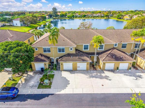 Pelican Pointe, 12158 SW 5th Ct, Pembroke Pines, Florida 33025, image 1