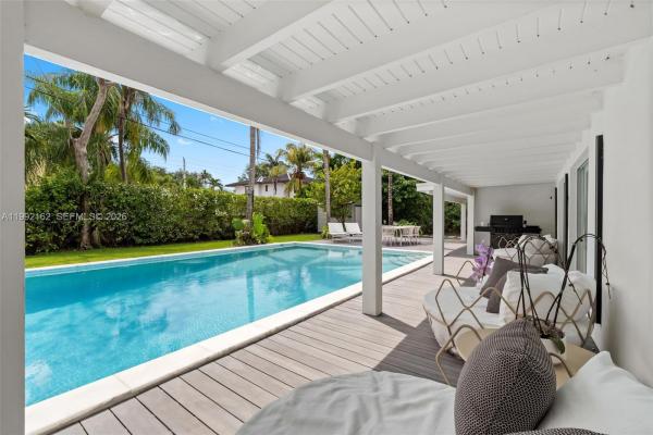 7531 SW 52nd Ct, Unincorporated Dade County, Florida 33143, image 2