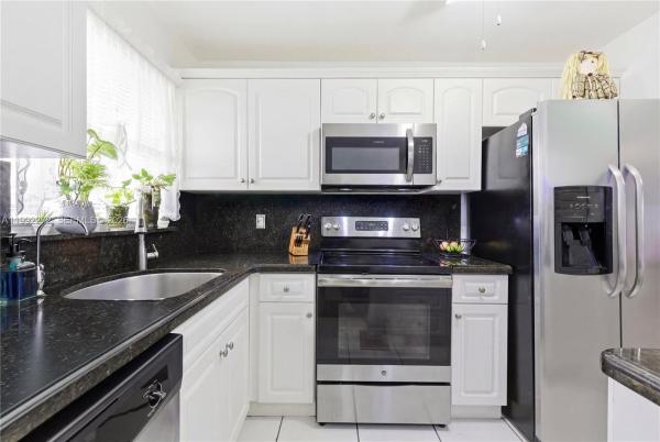 Sunrise Lakes 1, 2651 E Sunrise Lakes Dr #104, Sunrise, Florida 33322, image 1