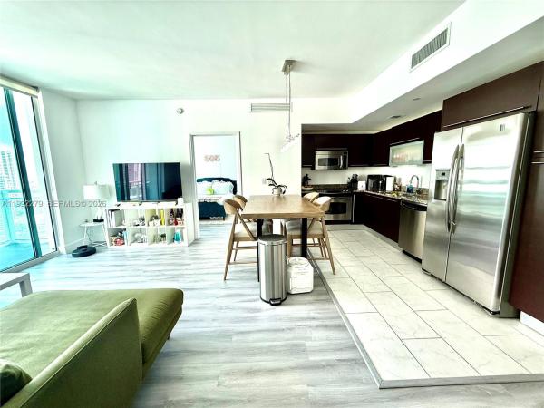 The Plaza On Brickell East, 950 Brickell Bay Dr #2706, Miami, Florida 33131, image 1