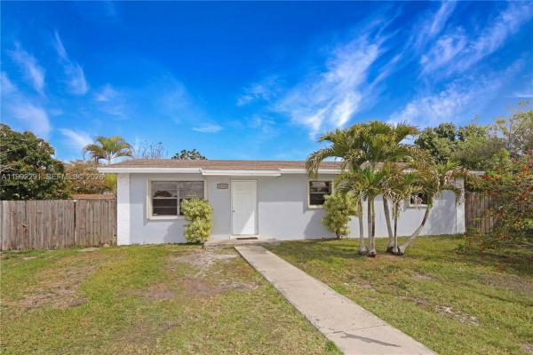 Palmland Homes South, 30120 SW 156th Ave, Leisure City, Florida 33033, image 3