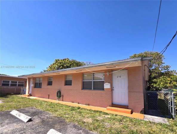 Hallandale Park, 211 SE 10th St #1-2, Hallandale Beach, Florida 33009, image 2