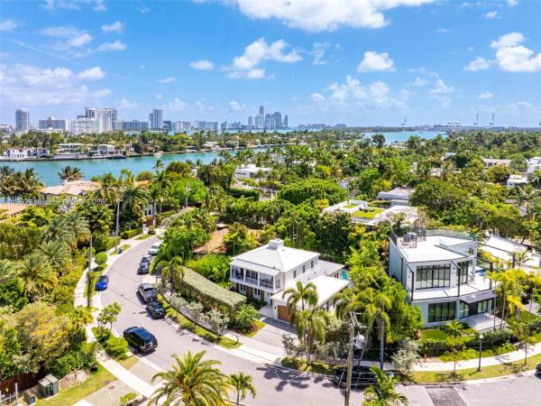 Di Lido Island, 850 E Dilido Dr, Miami Beach, Florida 33139, image 2
