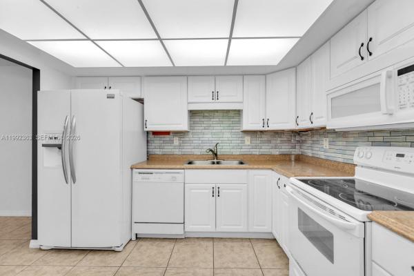 Del Prado, 18011 Biscayne Blvd #903-1, Aventura, Florida 33160, image 3