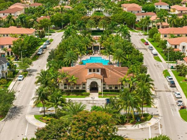 15267 SW 173rd Ln, Unincorporated Dade County, Florida 33187, image 1