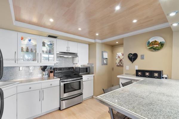 Bayview Towers South, 2100 Sans Souci Blvd #B111, North Miami, Florida 33181, image 1
