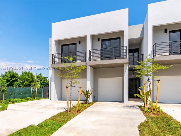 Bijou Lake Ridge, 1118 NE 10th Ave, Fort Lauderdale, Florida 33304, image 2