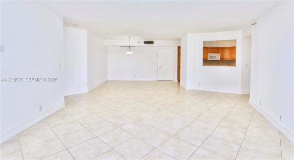 Mystic Pointe Tower 400, 3500 Mystic Pointe Dr #1207, Aventura, Florida 33180, image 2