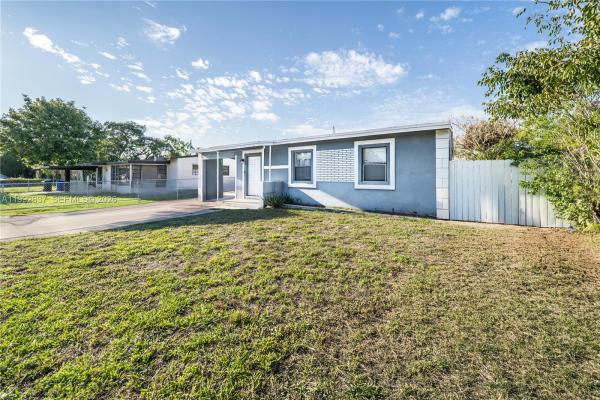 Lauderdale Manors, 1119 NW 10th Pl, Fort Lauderdale, Florida 33311, image 1