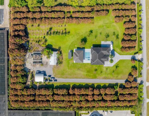 17950 SW 192nd St, Unincorporated Dade County, Florida 33187, image 1