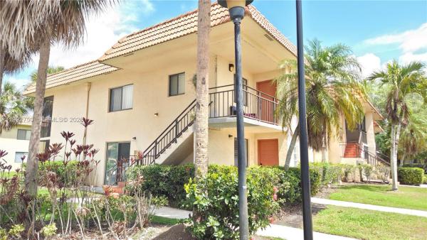 Racquet Club At Bonaventure, 357 Lakeview Dr #201, Weston, Florida 33326, image 1