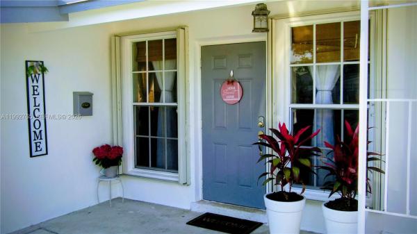 Heritage Homes, 7131 Park St, Hollywood, Florida 33024, image 3