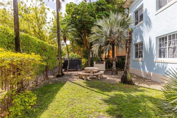 South Moon, 750 Pennsylvania Ave #3, Miami Beach, Florida 33139, image 3